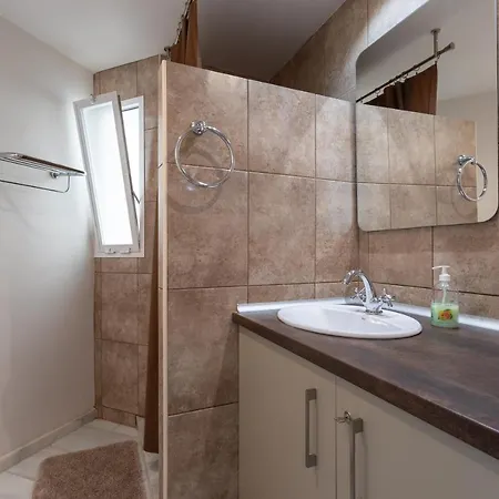 Lovely 2 Bed Overlooking Golf * Sitio de Calahonda