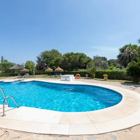 Apartment Lovely 2 Bed Overlooking Golf *