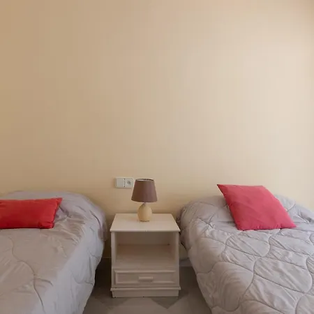 Lovely 2 Bed Overlooking Golf * Sitio de Calahonda