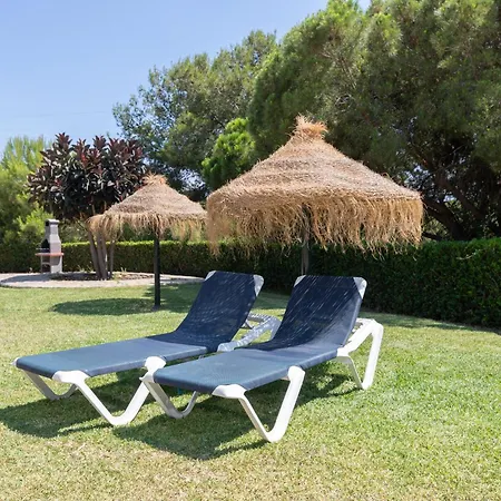 Lovely 2 Bed Overlooking Golf Apartment *